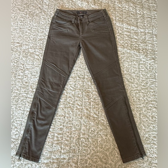 5.11 Tactical Pants - 5.11 Tactical Women's Wyldcat Pants with Ankle Zippers Olive Green Size 0 (25)